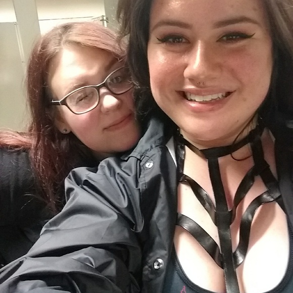 Meet your Posher, Rachael - Picture 3 of 4